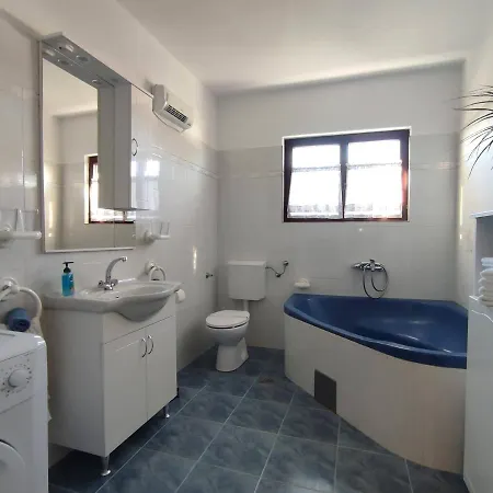 With Swimming Pool Razanj, - 16182 Lejlighed Rogoznica (Sibenik-Knin)