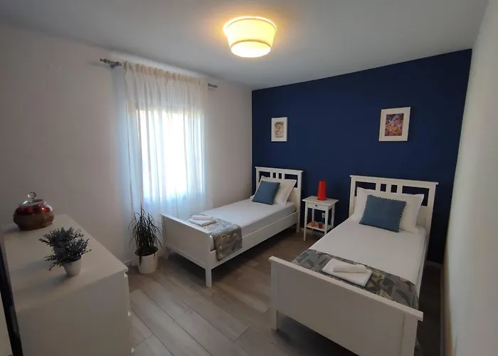 With Swimming Pool Razanj, - 16182 Daire *